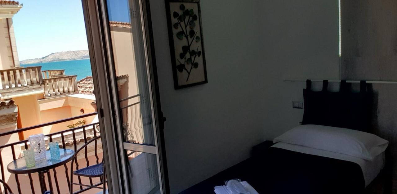 Dame Crotone Bed & Breakfast Dış mekan fotoğraf