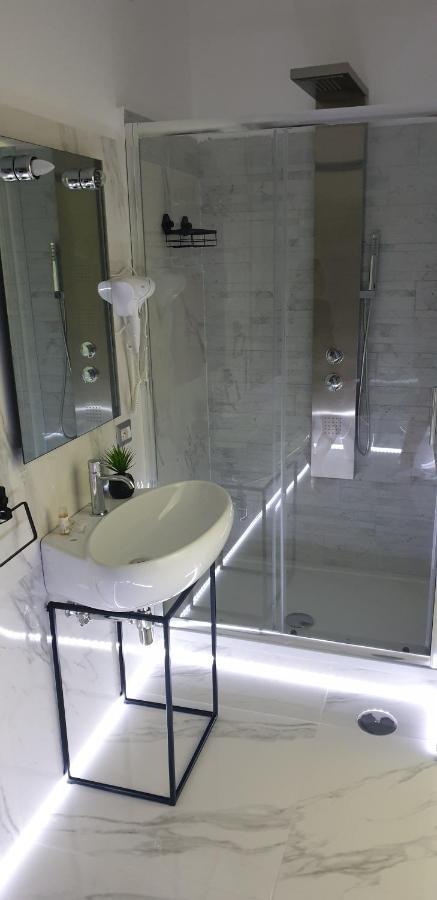 Dame Crotone Bed & Breakfast Dış mekan fotoğraf